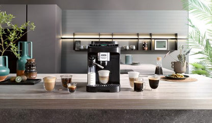 DE'LONGHI Kaffeevollautomat Magnifica Evo Next ECAM310.60.B - Barista-Genuss per Touch, schwarz MyLatteFunktion, 3 Benutzerprofile, LatteCrema Milchsystem, 10 Rezepte